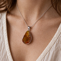 Beautiful Natural Translucent Green Brown Amber .925 Sterling Silver Pendant 42m