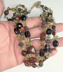Vtg Genuine Garnet Peridot Carnelian Jasper Gemstone Multi Strand 18″ Necklace