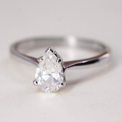 Size 6.75, Sterling silver ring, 925 silver w/ teardrop cut cz, engagement ring