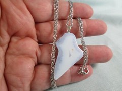 Gray & White Tone Agate Pendant Necklace 24″ Silver Plated Twisted Rope Chain