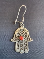 Vintage Silver Hamsa Hand Earring with Red Coral Cabochon – Only One Earring