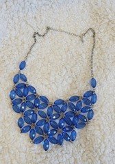 Bright Blue Faceted Plastic Beaded Bib Style Statement Costume Necklace N1A