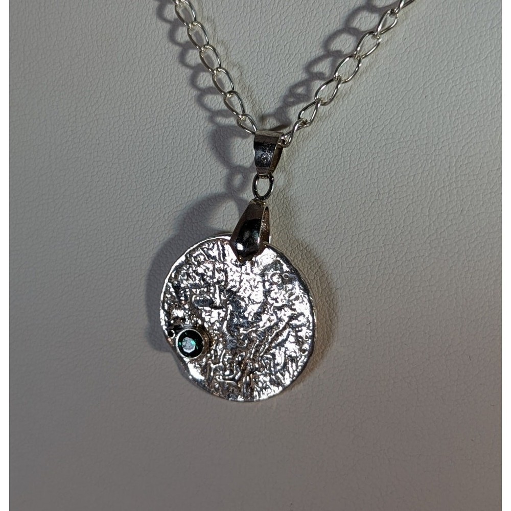 Silver retriculated coin Pendant 1″ ,SP chain 24″ Blue bezel set stone NWT
