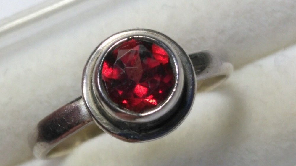 CUTE UNTREATED NATURAL GARNET IN STERLING SILVER RING SIZE 6.5-6.75!