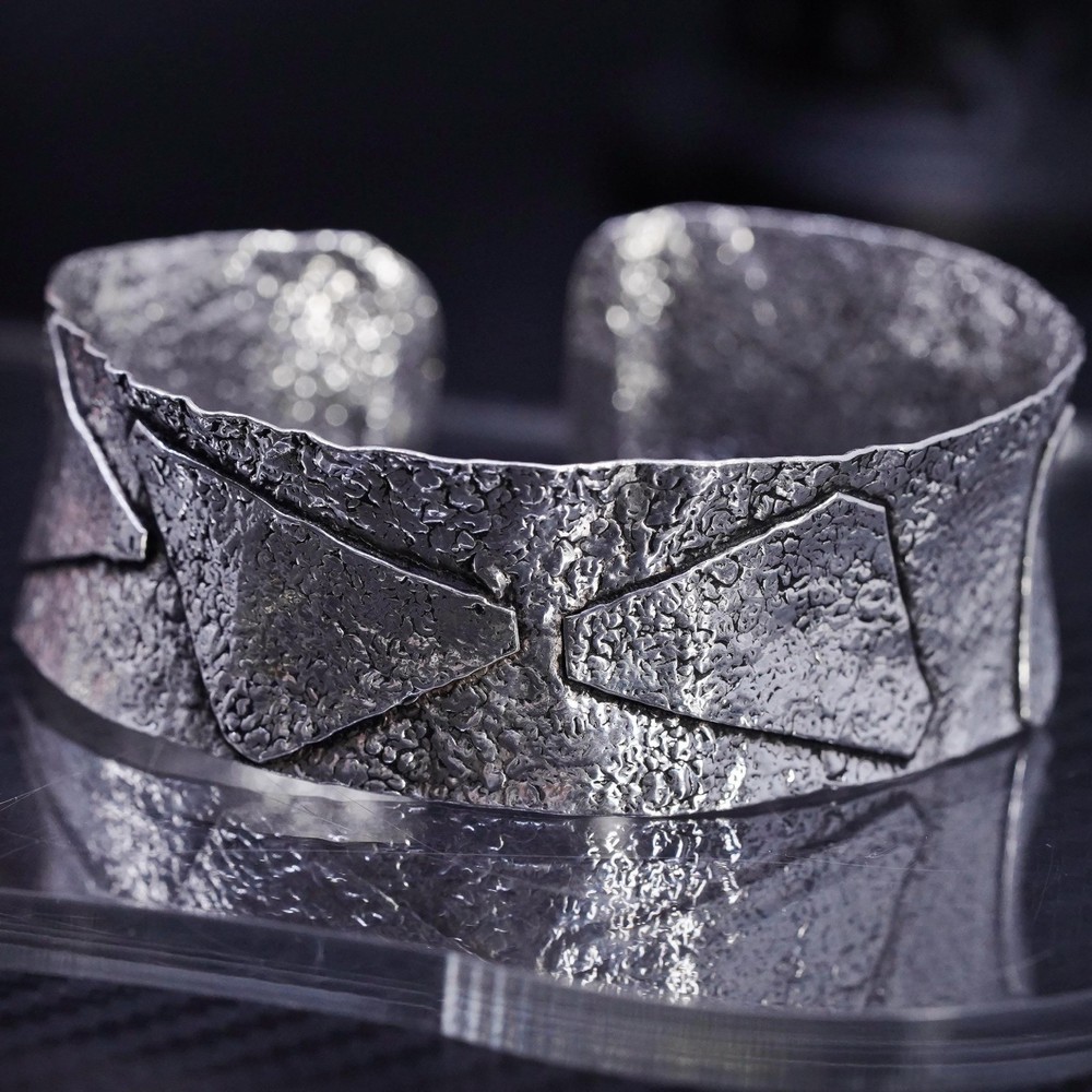 7”, vintage southwestern Sterling Silver 925 cuff bracelet geometric textures