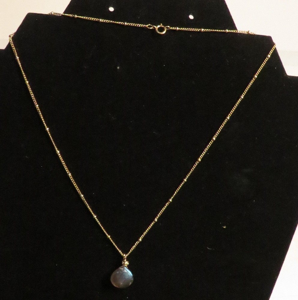 Vintage Labradorite ? Water Drop Moonlight Stone Pendant Necklace 16″ Gold Tone