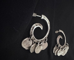 Uno de 50 Earrings 925 Silver Pierced Post Dangling Circle Charms
