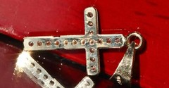 10k gold multi tone pendant 1.0″ crucifix cross 0.40ct natural white topaz 0.7gr