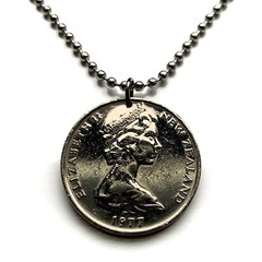 1979 New Zealand 20 Cents coin pendant Kiwi bird Wellington Marae Koruru n000256