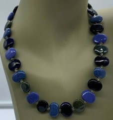 VINTAGE GLASS OR STONE BLUE GREEN FLAT STRING STRAND NECKLACE