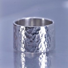 Size 8, 925 Sterling Silver Hammered Wide Band Cuff Ring Hard To Find Classic