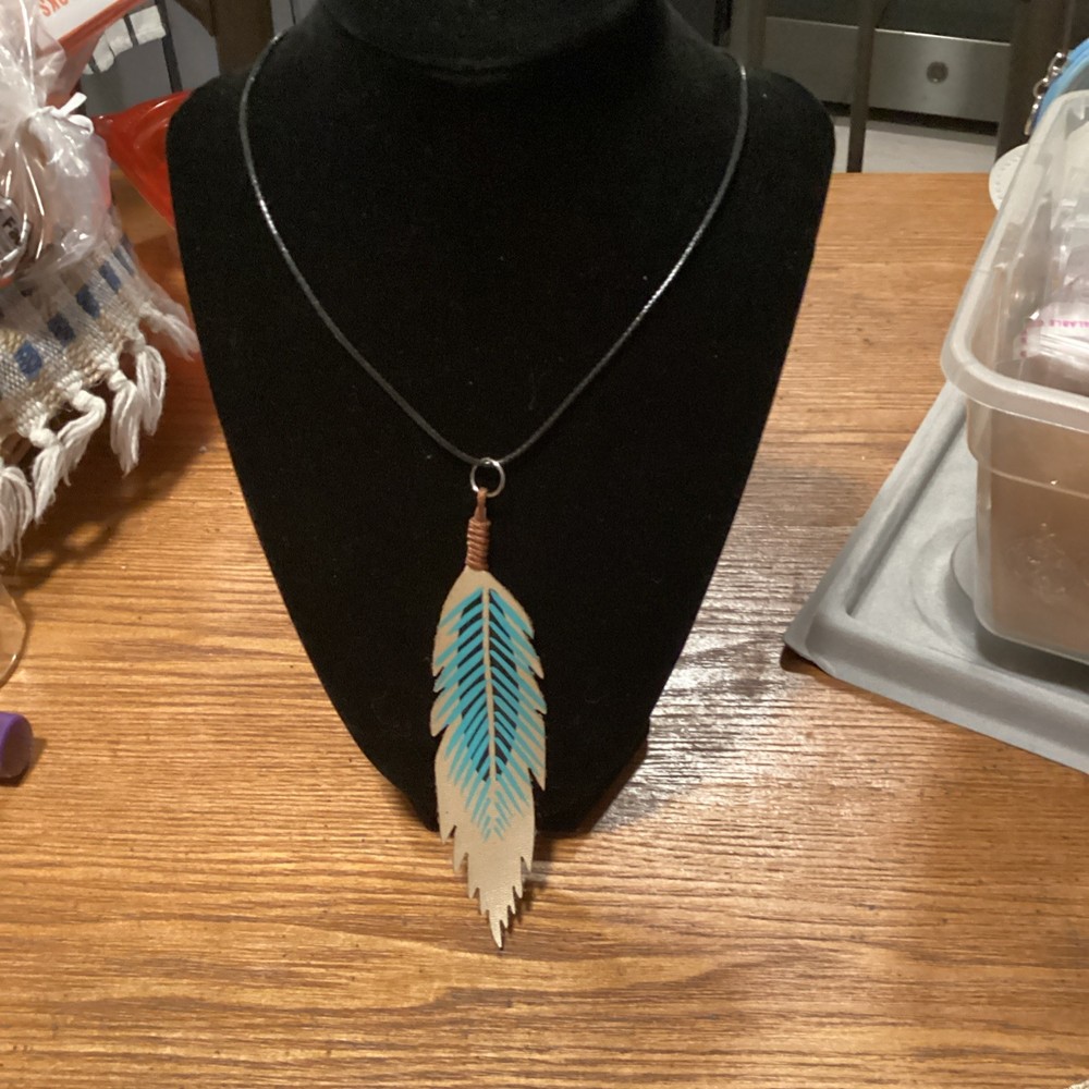 Handcrafted Boho Feather Pendant Necklace Leather Black Blue Beige