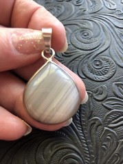 Artisan Southwest Calming Banded Agate 1.5” Pendant Blue Gray White Bands