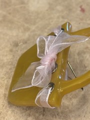 Bakelite Handbag Brooch Pin Mustard/Amber Yellow w Pink Bow Signed Beau