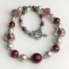 Artisan Handcrafted Art Deco Lampwork Glass Jewelry Necklace Mean Girlz #16 Pink