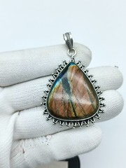 Pendant-Natural Purple Fire Labradorite Gemstone-Quality Natural Labradorite