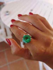 7.12CT Colombian Round Cut Emerald & Pave Set 1.02CT White CZ Fashion Women Band