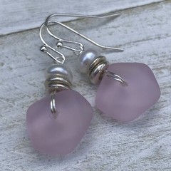 Min Favorit Blossom Pink Sea Glass, Freshwater Pearl & Silver Pl Drop Earrings