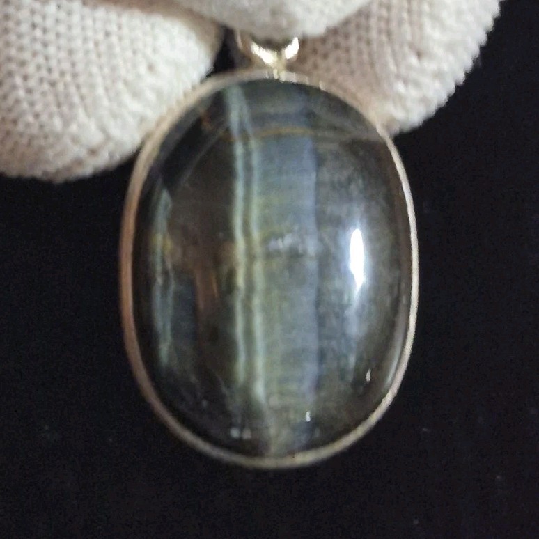 925 Sterling Silver Hawk’s Eye (Blue Tiger Eye) Pendant Necklace