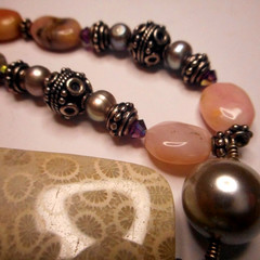 Artisan Gemstone, Pearl Coral Pendant Beaded Silvertone Necklace 18/24″