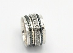 Hand Made Hammered Flower Design 925 Sterling Silver Spinner Ring-Custom Size