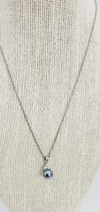 18″ Avon Silver Tone chain necklace with Gray bead Clear Rhinestone Pendant ne04