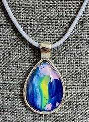 UNIQUE (HOMEMADE) TEARDROP SHAPED PENDANT W/ NECKLACE PN-06