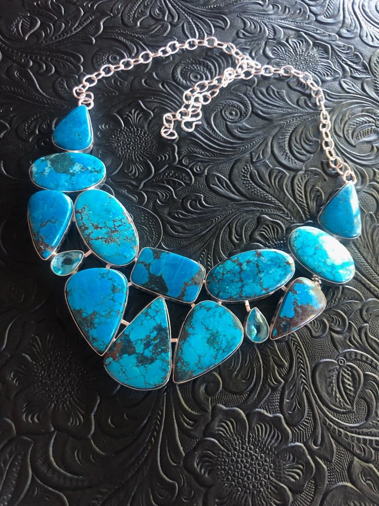 Mountain Sky Blue Turquoise Dark Matrix Necklace 18-19″ Southwestern