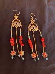 Vtg. Coral, Turquoise & Gold Beaded Chandelier earrings
