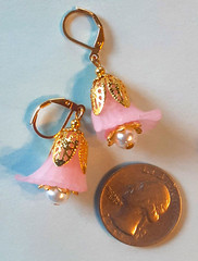 PINK TRUMPET FLOWER Filigree & Glass Pearl ACRYLIC earring GP LEVER BACK 722