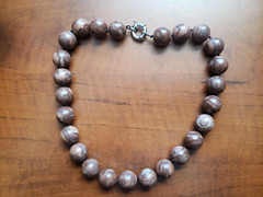 COLLECTIBLE* HAND-MADE * GENUINE STONE NECKLACE – 16 INCHES LONG, 14 MM BEADS