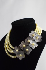 Beautiful Genuine Multi Pearl & Mother Of Pearl Flower Bib Statement Necklace