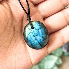 Natural Oval Labradorite Tumble Stone Pendant Healing Energy Amulet Necklace