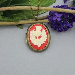 Ox Brass Oval Antiqued Thistle Cameo Locket Necklace Jewelry.