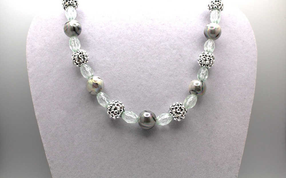 Handcrafted 24″ silver, clear, and multicolor acrylic beads necklace