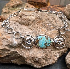 Number 8 Turquoise Sterling Silver Bracelet 11.7g Southwestern Navajo Style