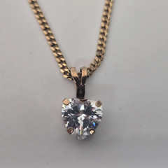 9ct Yellow Gold Heart Pendant Charm Cubic Zirconia Stones Size 10mm x 6mm