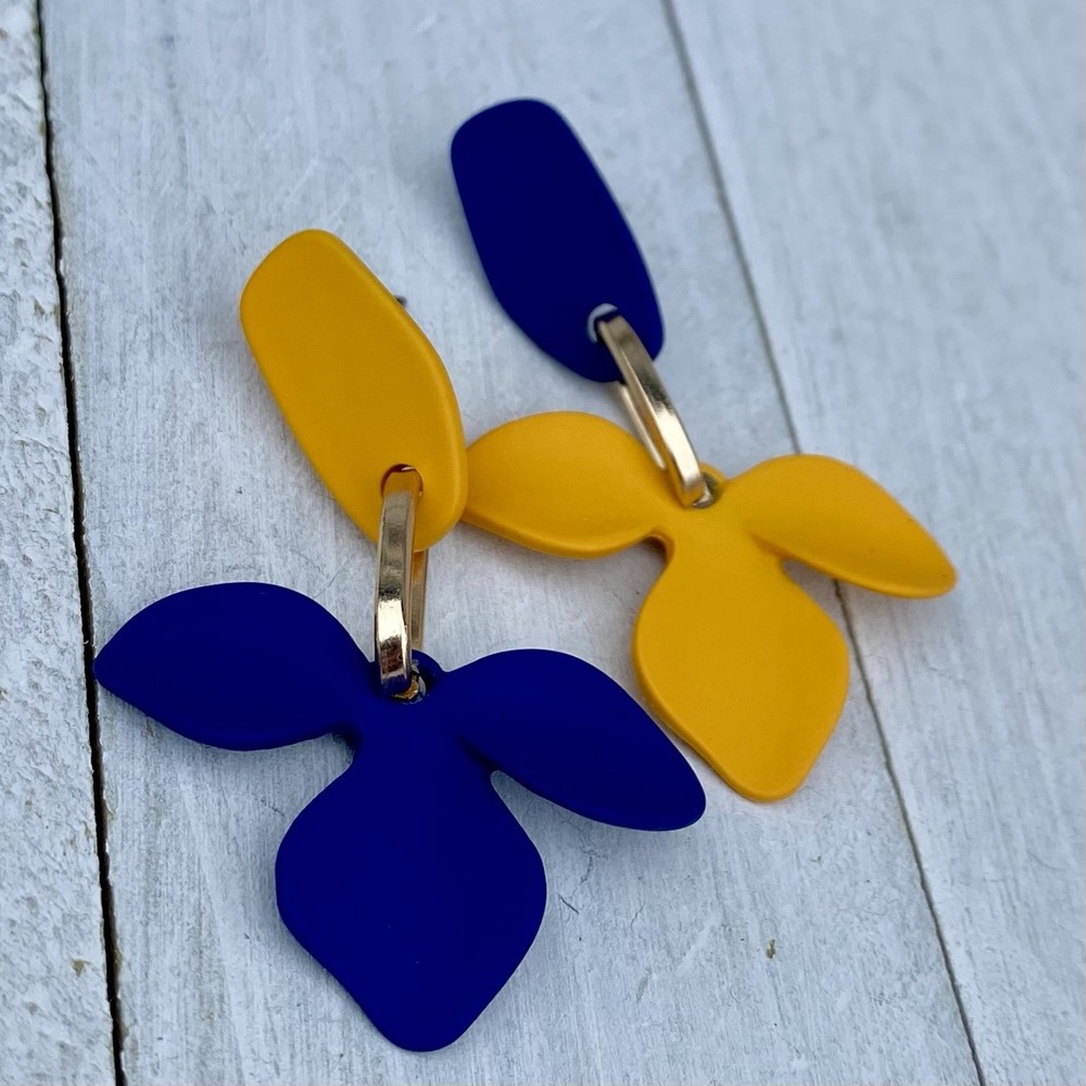 Fun Bright Yellow & Navy Blue Epoxy Metal Flower Gold Pl Fashion Earrings