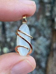 9.38ct Moonstone Cabochon Marquise White In Forged 14K Gold Pendant Total Weight