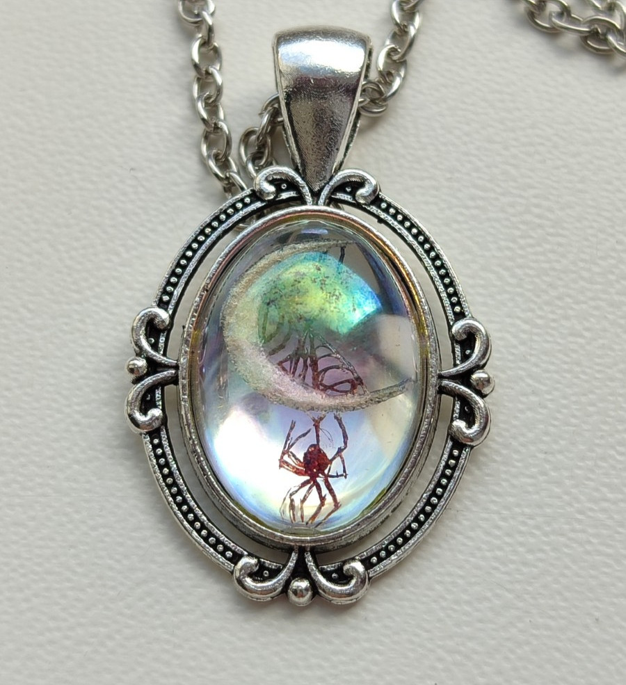 handmade cabochon spider web pendant necklace acrylic hand carved gothic jewelle
