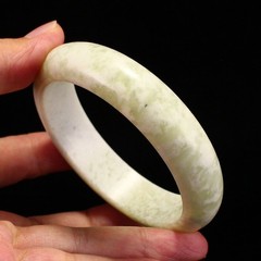 Natural Xiuyan Xiu Jade Bangle Bracelet 64.46g 59.5mm ID Moss Green Stone Ring