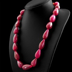 630.00 CTS EARTH MINED SINGLE STRAND RICH RED RUBY PEAR SHAPE BEADS NECKLACE