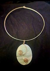 Silver Metal Wire Choker Necklace w/ Oval Amazonite Pendant, Hook Closure Unisex