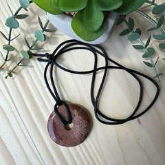 VTG Jasper Donut Pendant Necklace 28 Inch Black String Red Fossil Lapidary