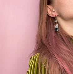 Stylish Medium-Sized Clear Acrylic Earrings: Black and White Ink Resin Design
