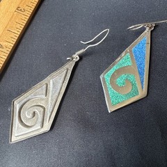 Sterling silver 925 crushed turquoise lapis inlaid earrings Mexican Southwestern
