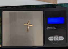 9ct Yellow Gold Cross Pendant Charm Diamond Stone 9k DIA Stamped Size 22 x 15mm