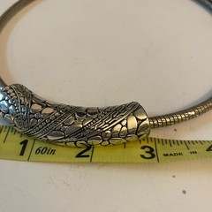 Silver-Tone Sculpted Collar Necklace – Women Jewelry