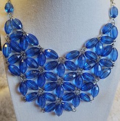 Bright Blue Faceted Plastic Beaded Bib Style Statement Costume Necklace N1A