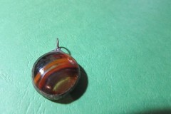 VINTAGE handmade about 1″ brown/orange/clear rock necklace fob charm silver